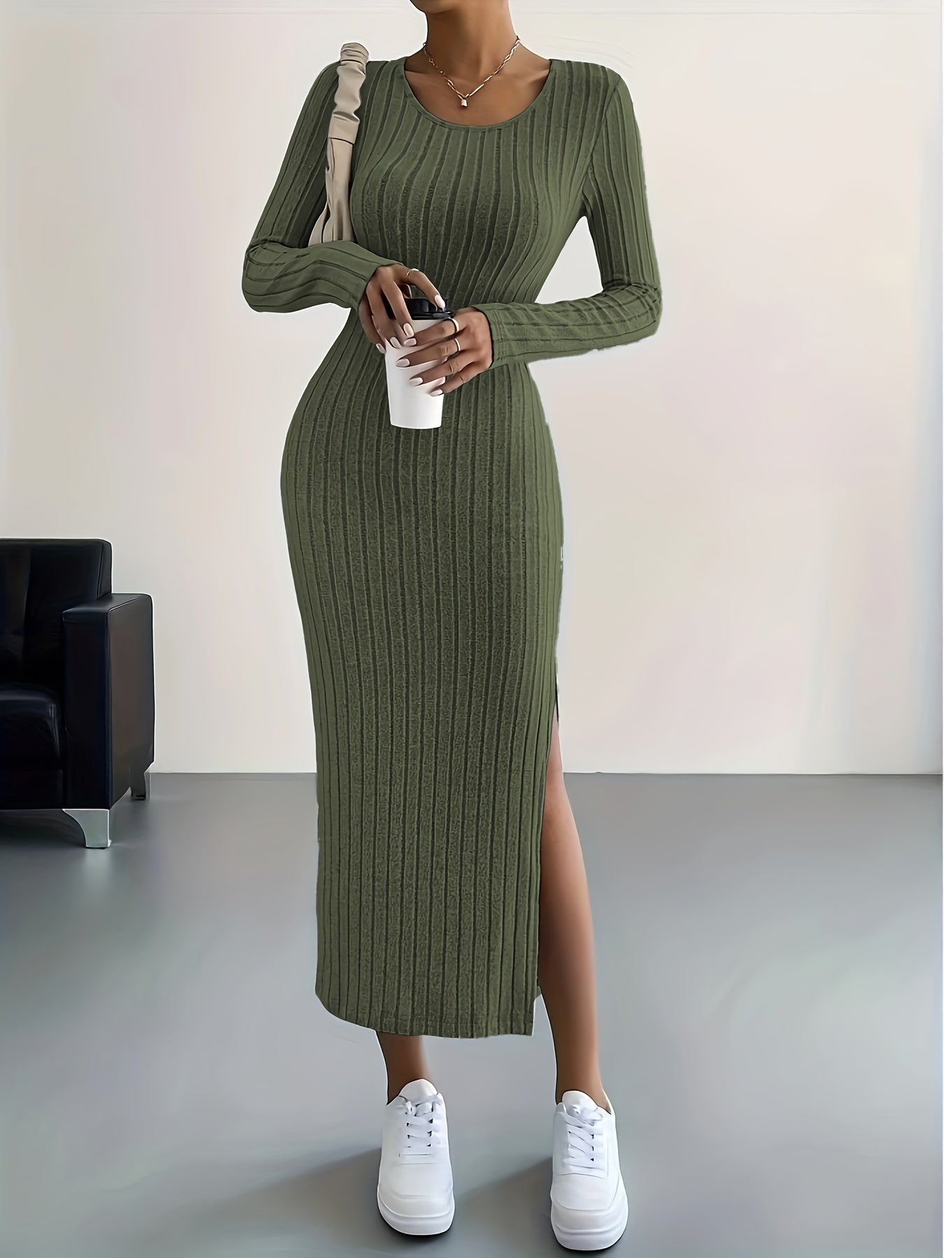 Amelia® | Elegant rib-knit midi dress with a high slit