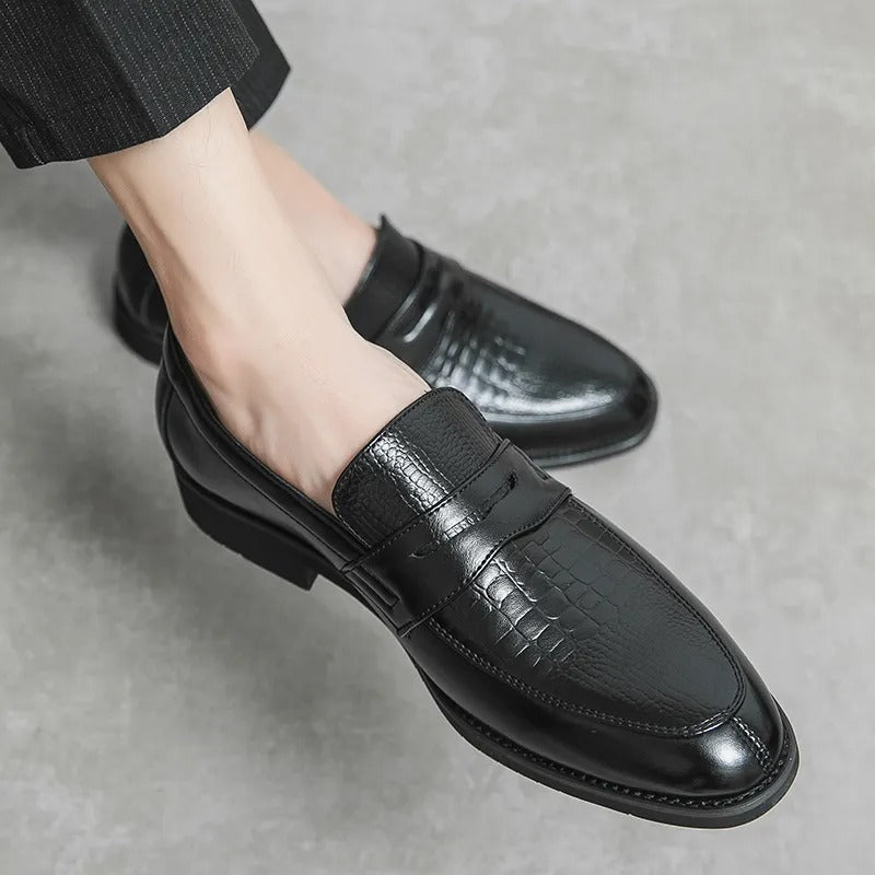 Bryan | Classic Elegant Low Shoes for Every Occasion