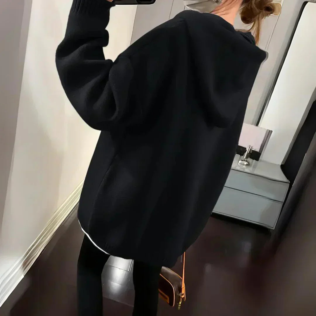 Antonia® | Warm and cozy hoodie