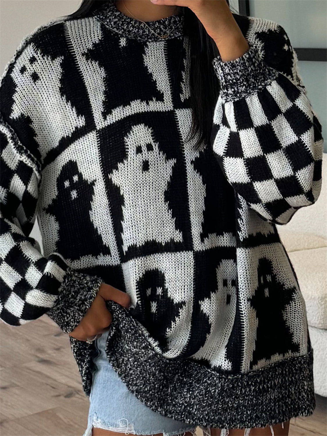 Cristina® | Ghost long-sleeved sweater with low shoulders