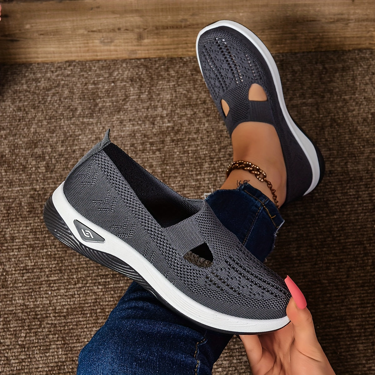 Barbara | Stylish Low-Cut Sneakers - Breathable Knit and Cushioned Comfort