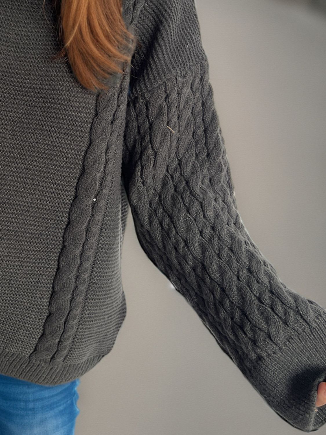 Celeste® | Long-sleeved cable-knit sweater with a crew neck