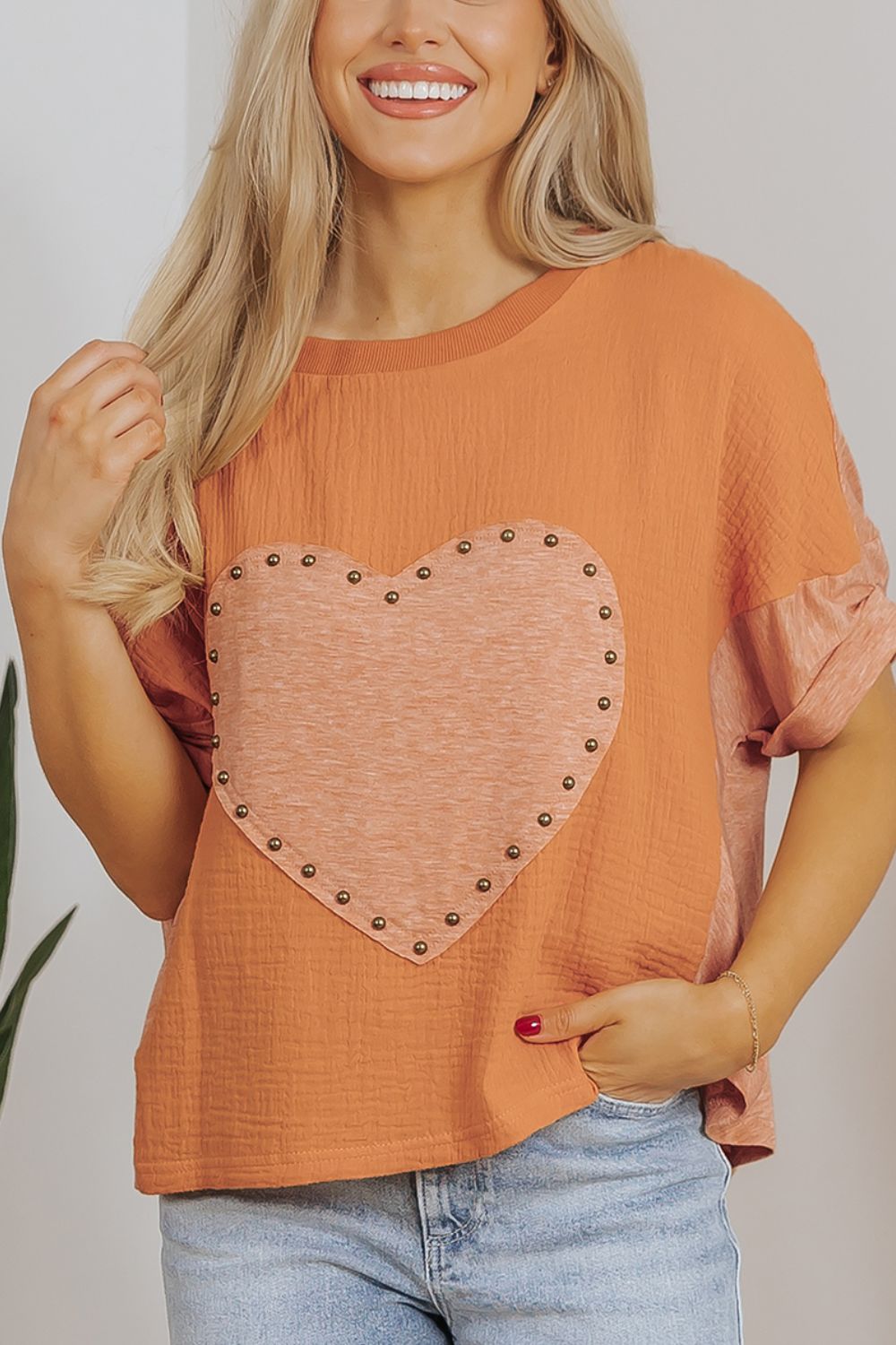 Consuelo® | Short-sleeved crew-neck T-shirt with studded heart patch