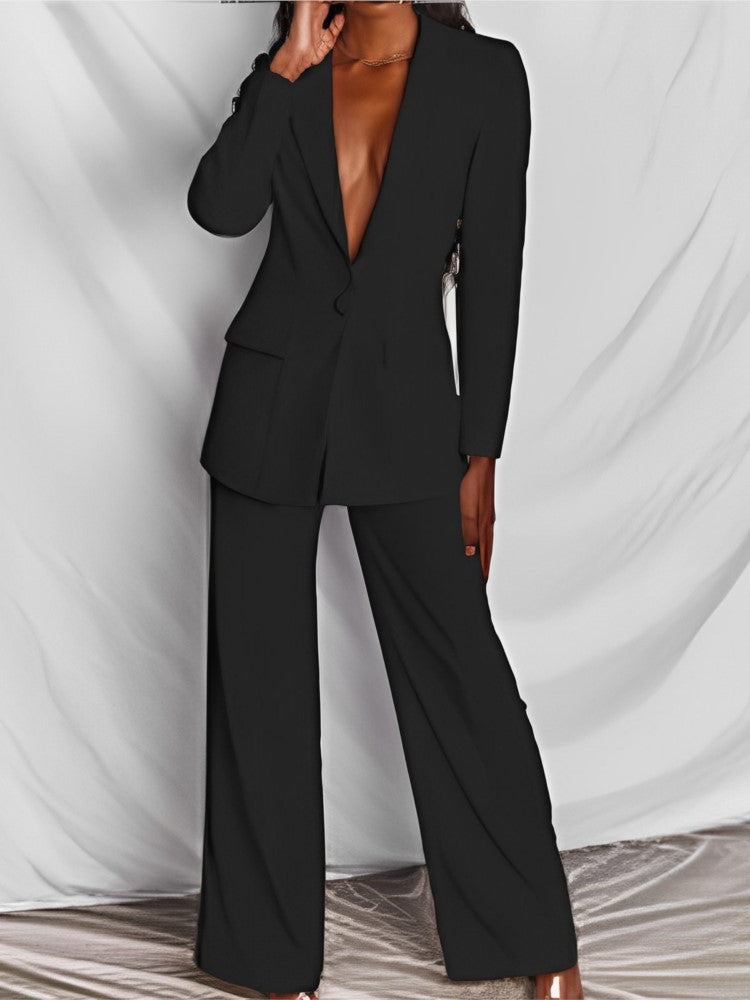 Argia® | Woman Business Suit Elegance For Any Meeting