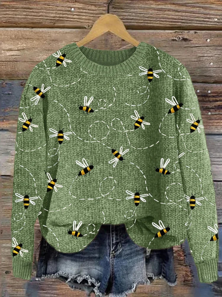 Amparo® | Beautiful knitted sweater with bee embroidery