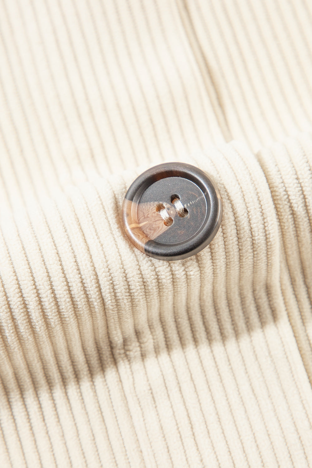 Belinda® | Long sleeve hooded jacket with drawstring and buttons