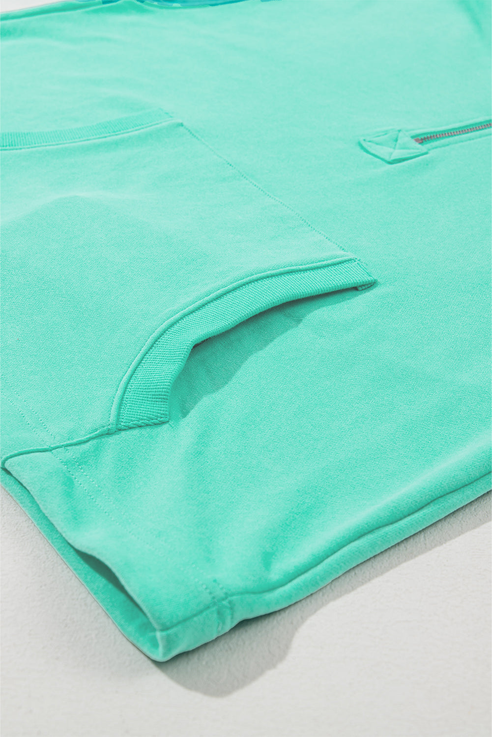 Albina | Modern and comfortable winter hoodie