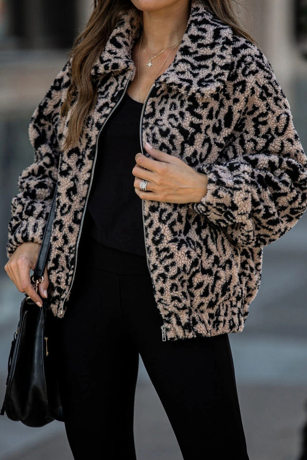Claudia® | Fashionable and minimalist winter jacket