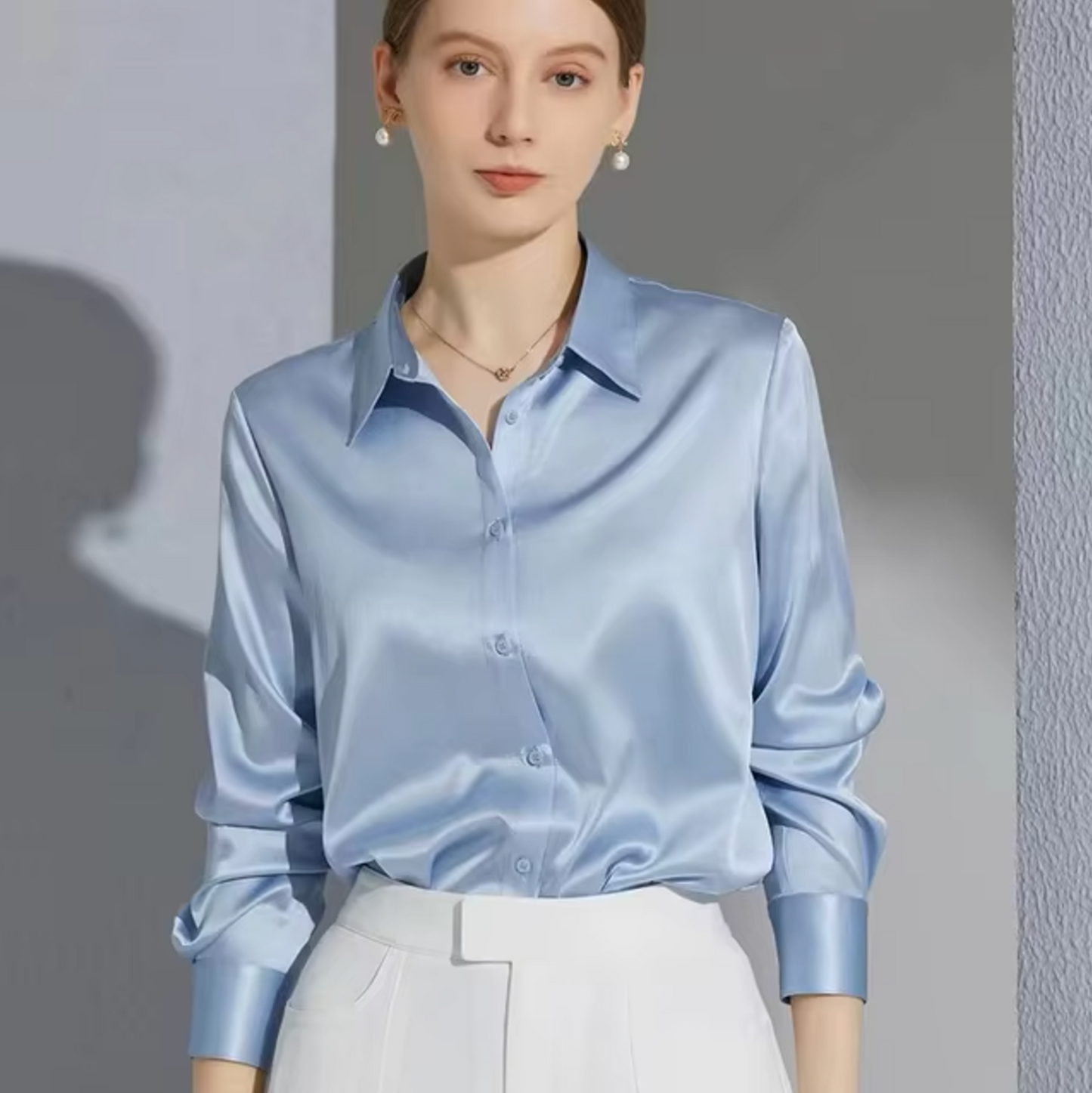 Dana® | Elegant satin blouse