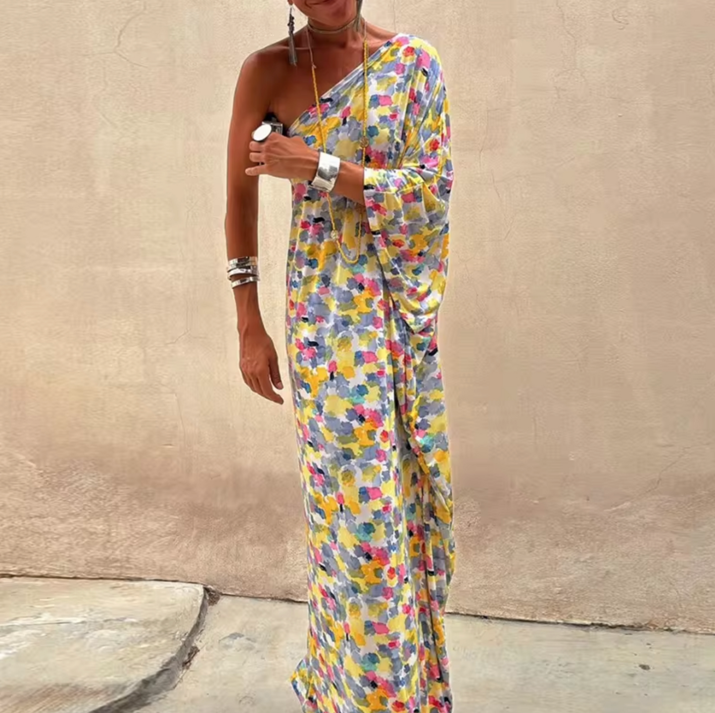 Ana® | Long dress with floral print and one shoulder