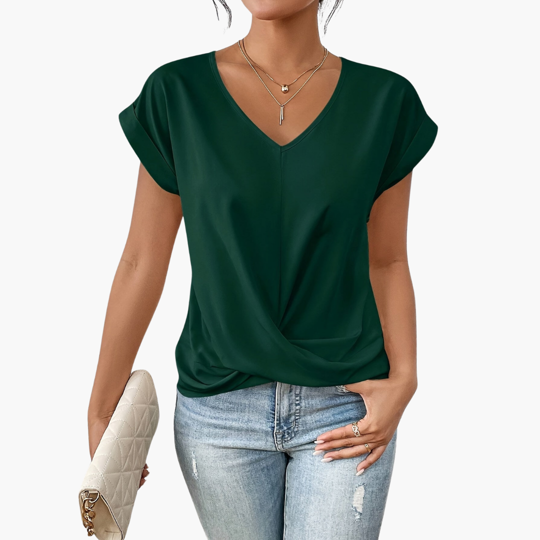 Clara | Casual T-Shirt with Heart Neckline for Women
