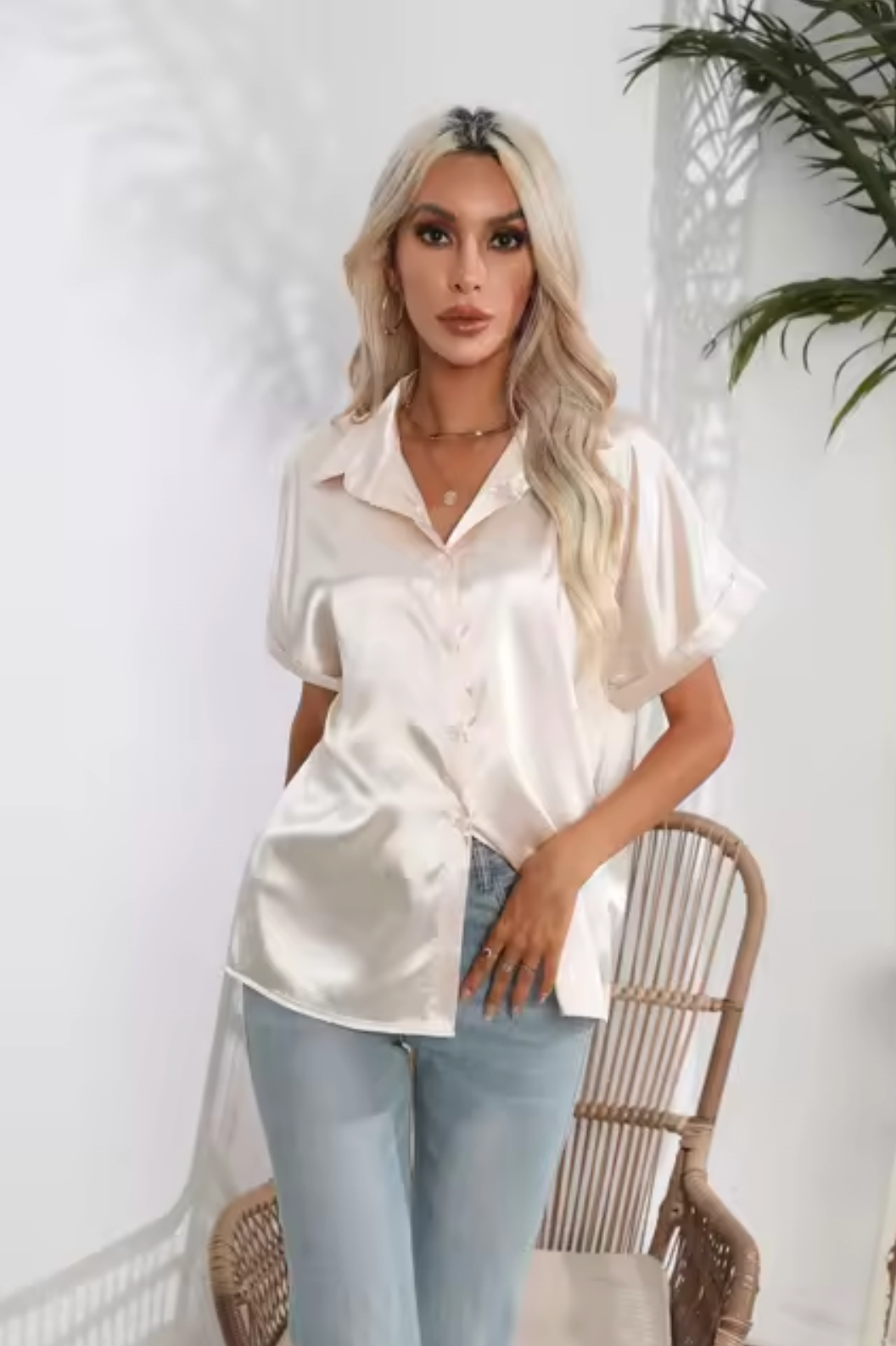 Elizabeth® | Short-Sleeved Satin Blouse