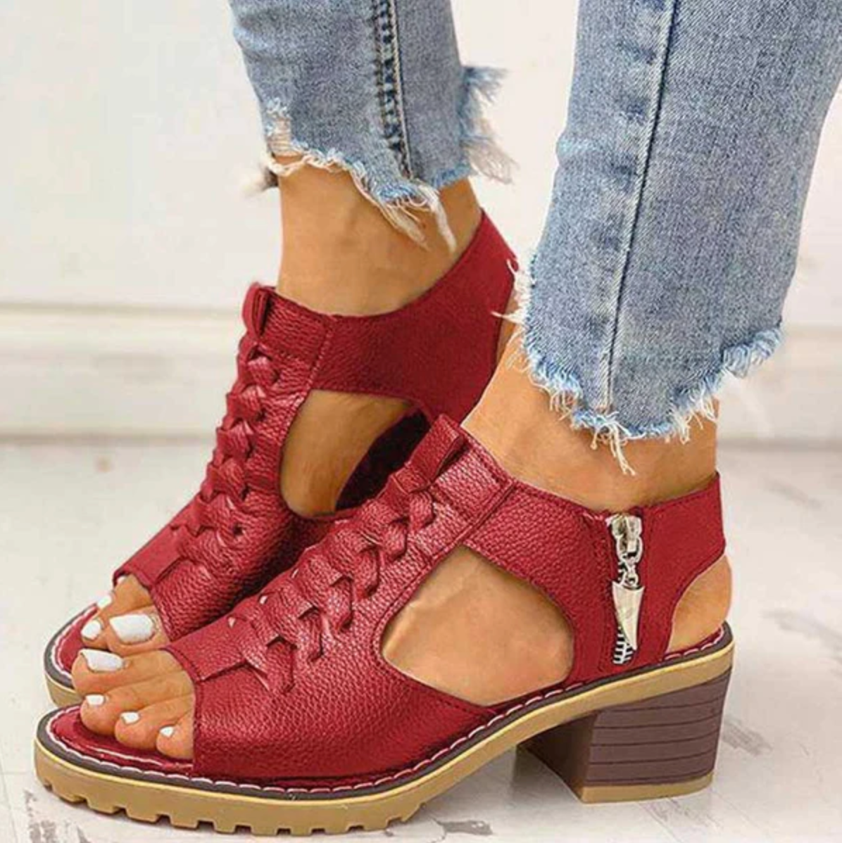 Barbara® | Classic round toe sandals