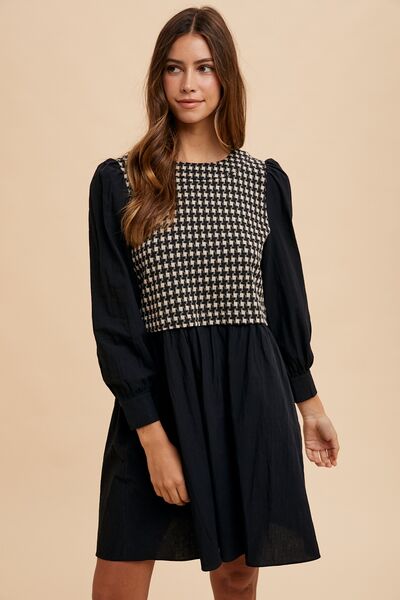 Constance® | Checked mini dress with a round neckline and tie back