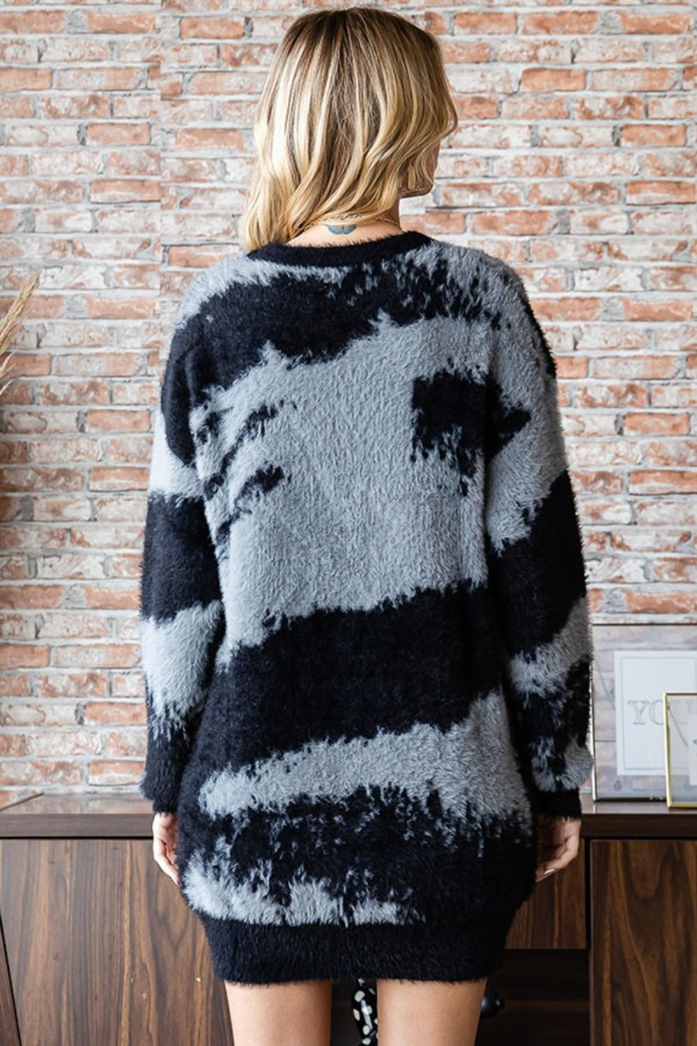 Cristiana® | First Love sweater in contrasting feather yarn with abstract pattern in full size