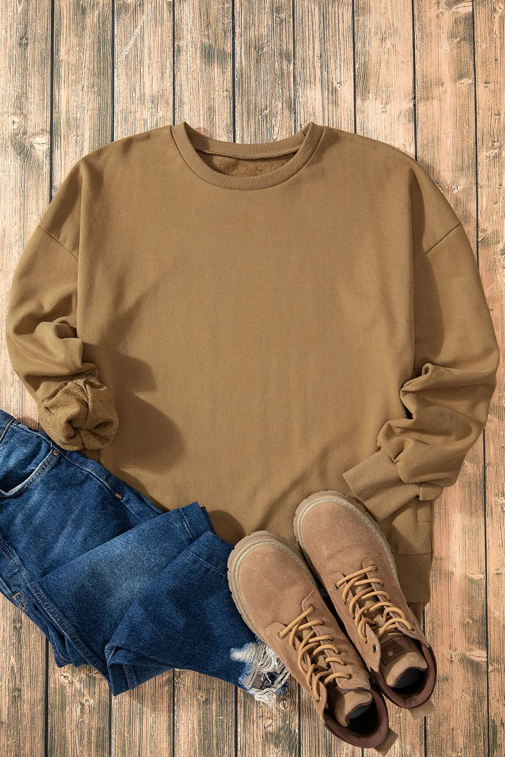 Claudia® | Long-sleeved sweatshirt with a high, low crew neck