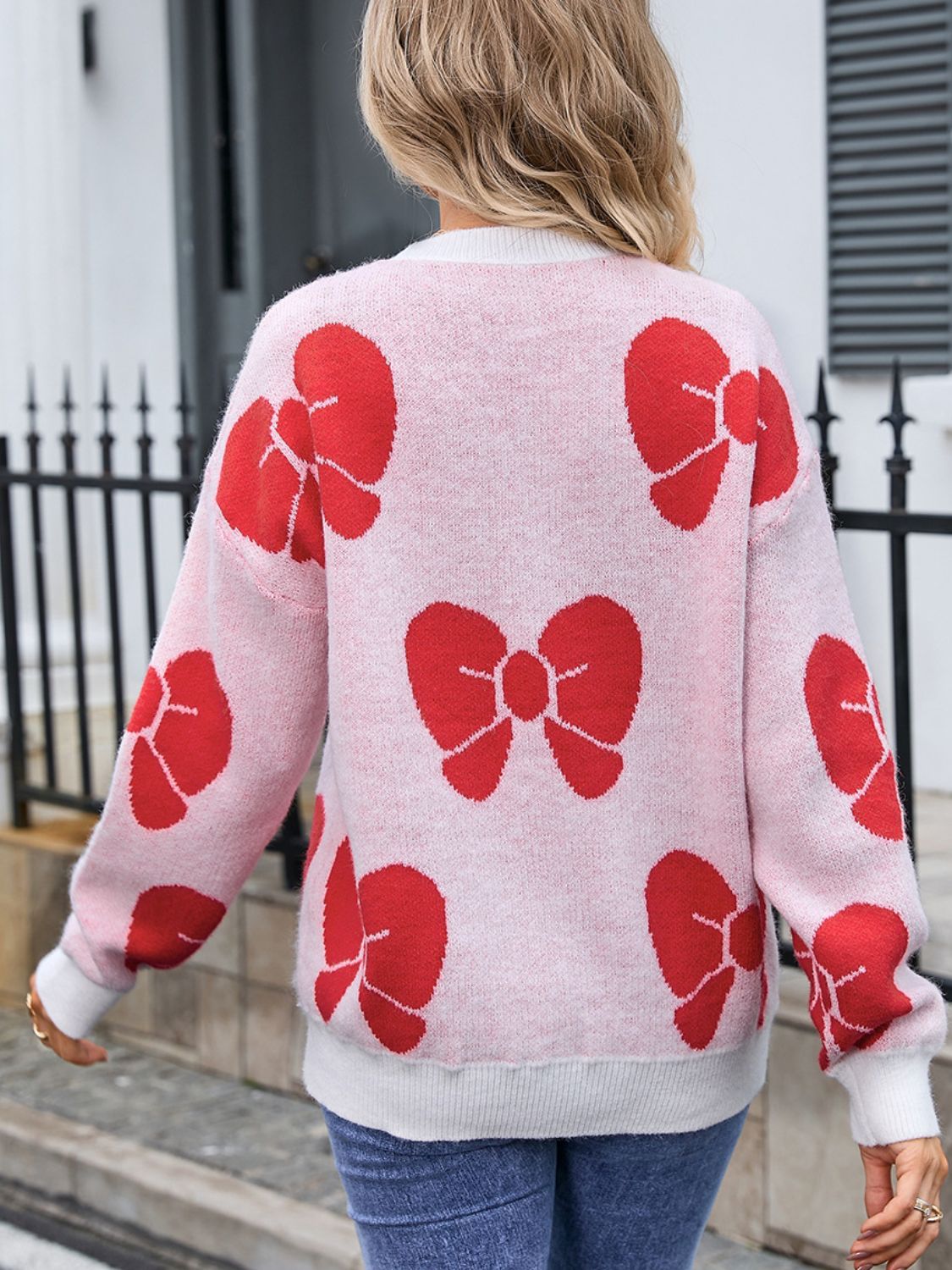 Camila® | Round neck sweater with dropped shoulder and bow