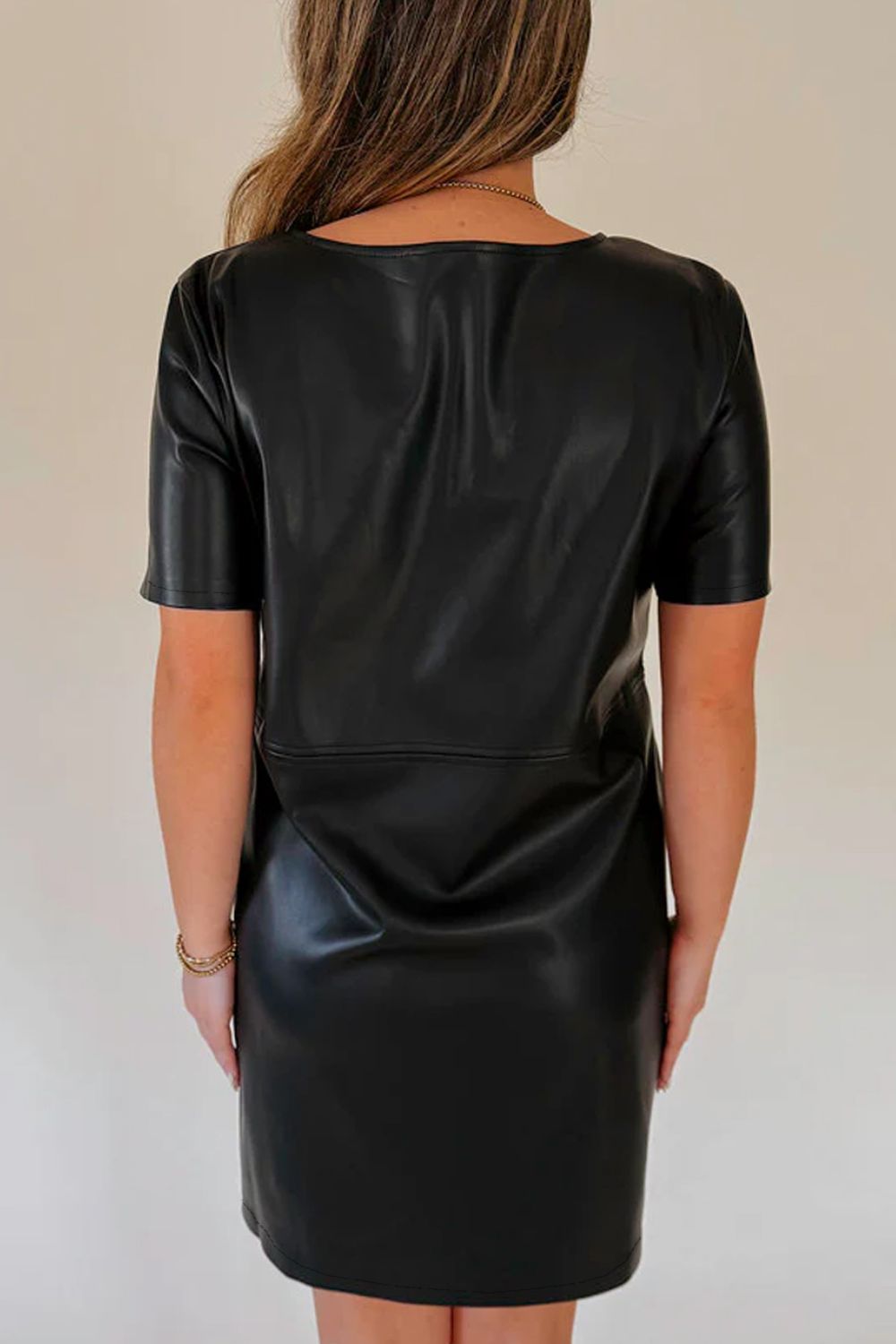 Angela® | Short-sleeved mini dress with a round neckline
