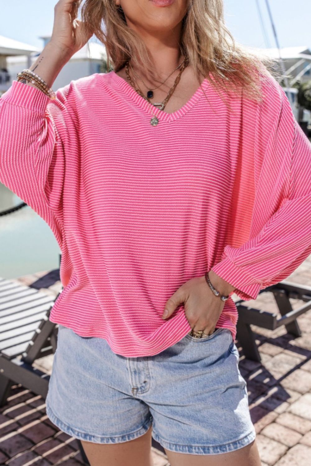 Elisa® | Structured, long-sleeved V-neck top