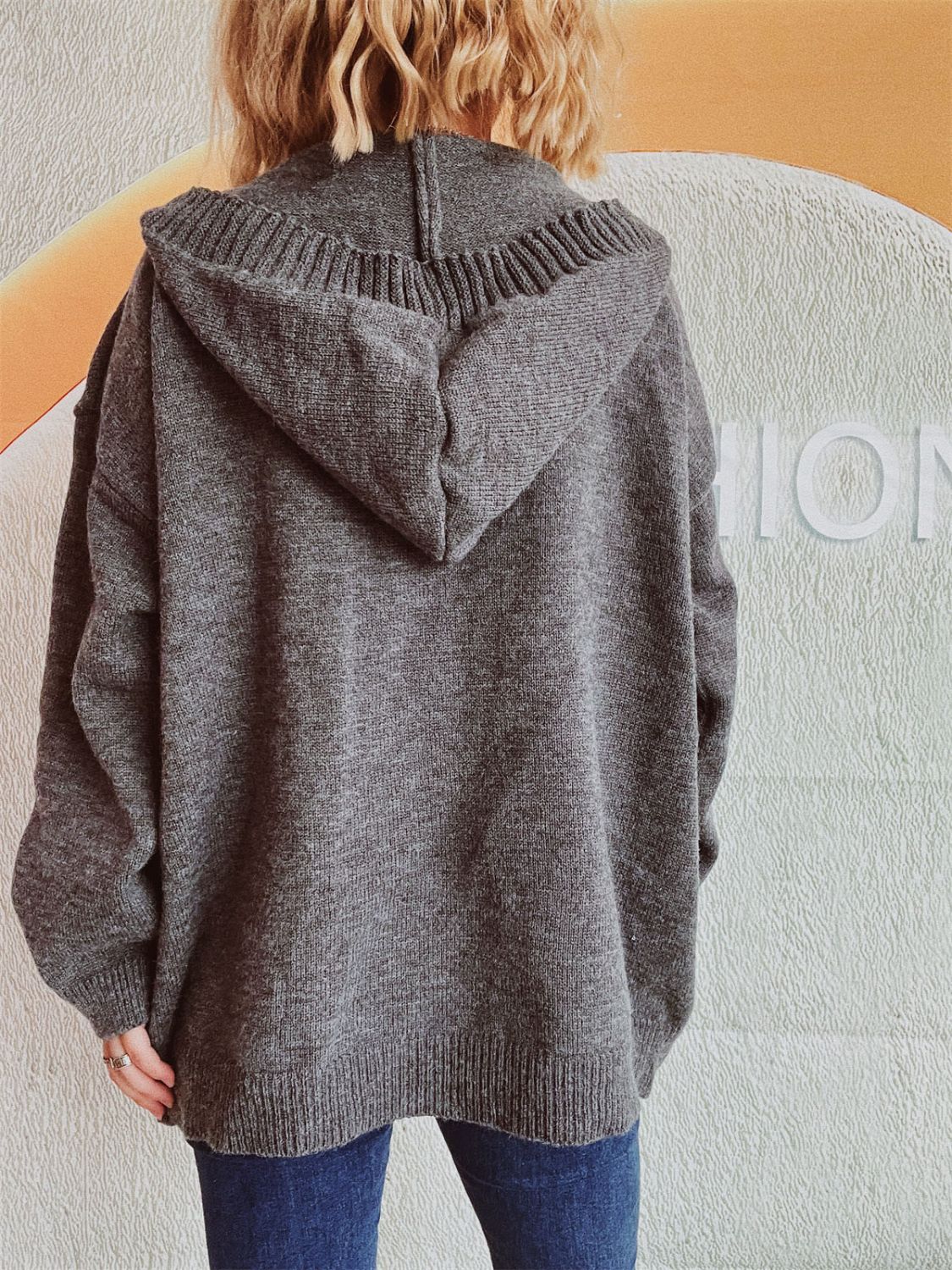Beatrice® | Long-sleeved cardigan with hood and dropped shoulders