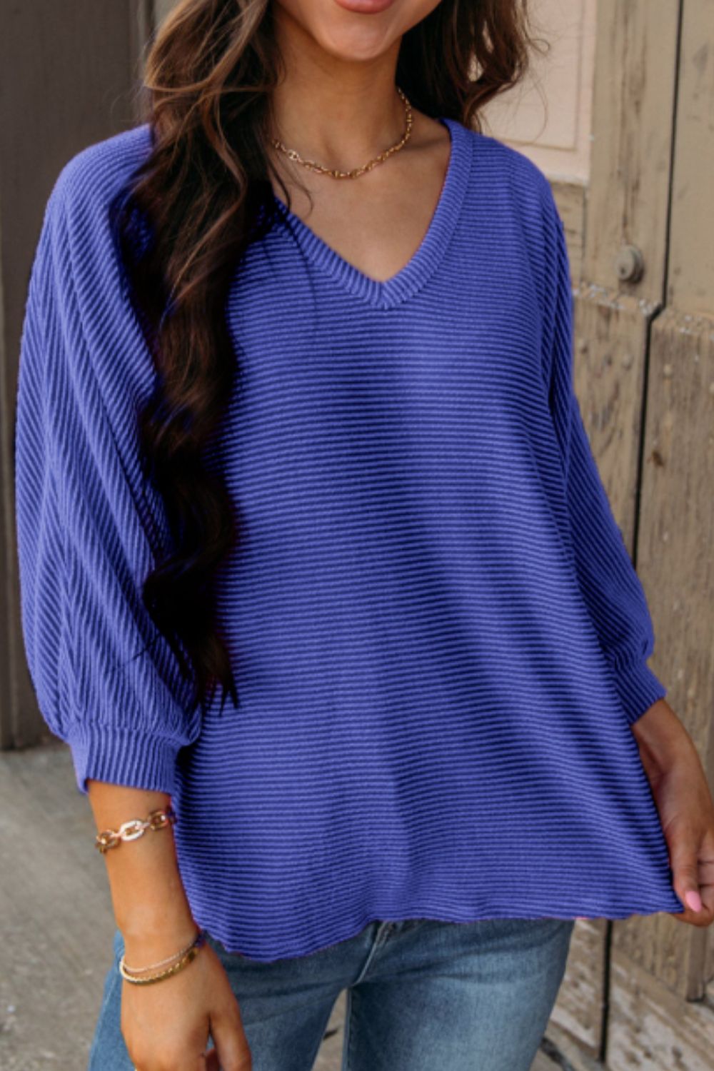 Elisa® | Structured, long-sleeved V-neck top