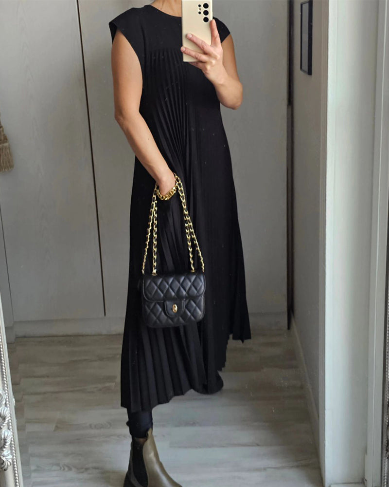 Martha | Elegant Pleated Maxi Dress