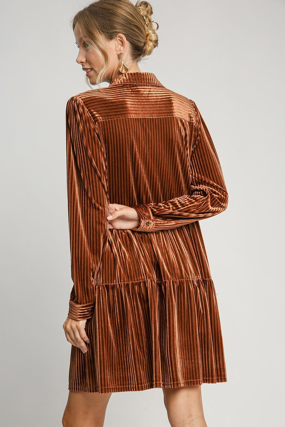 Eliza® | Structured, long-sleeved dress with a tiered collar