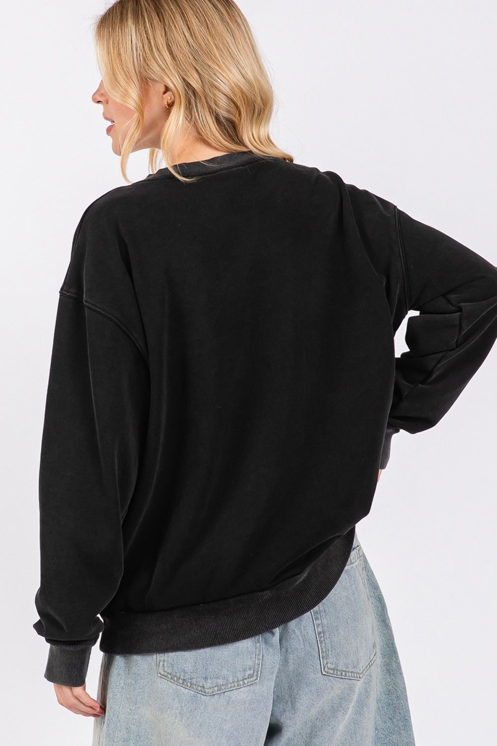Begoña® | SAGE + FIG crew neck sweatshirt with USA letter patch