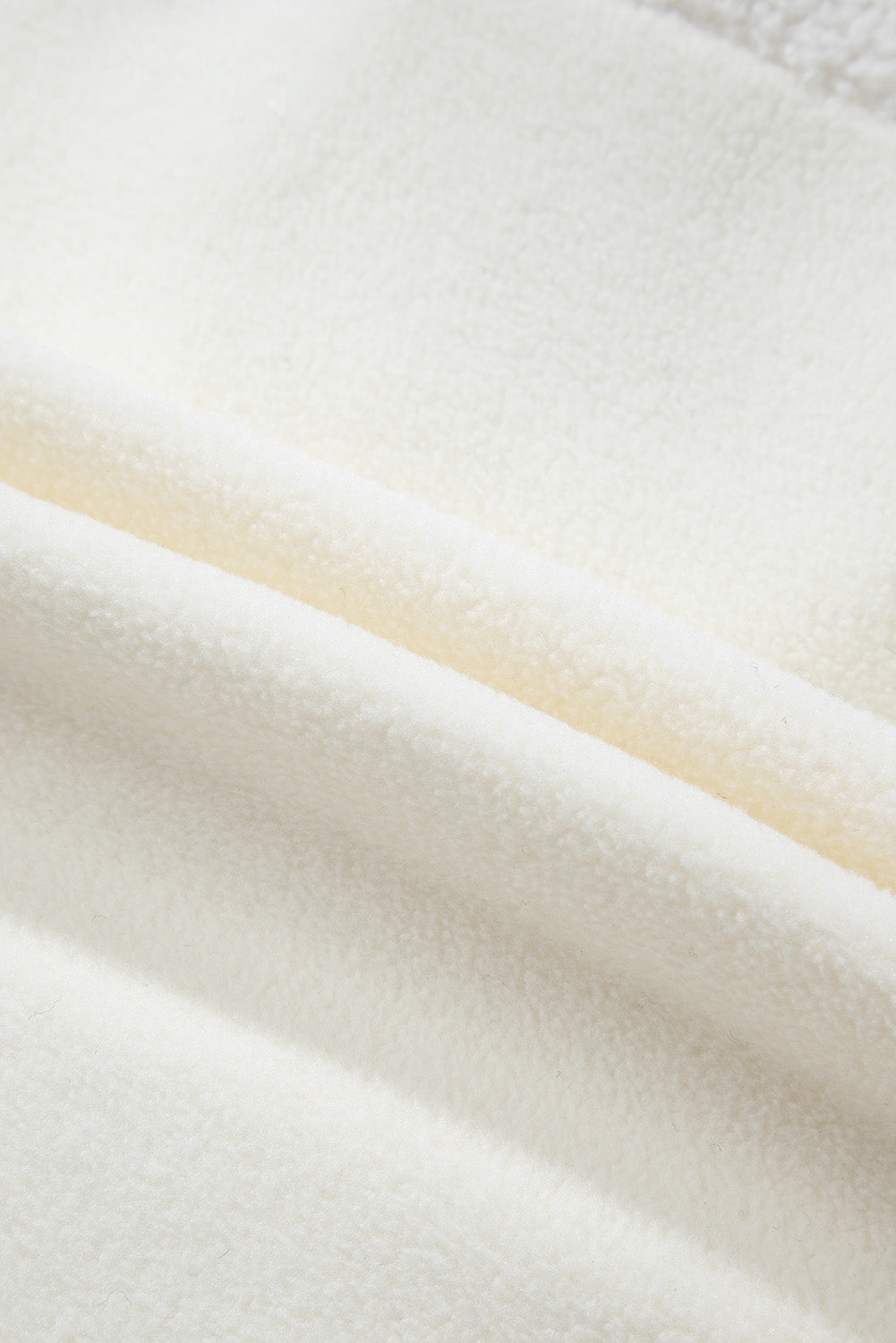 Camila® | Fashionable and minimalist winter garment