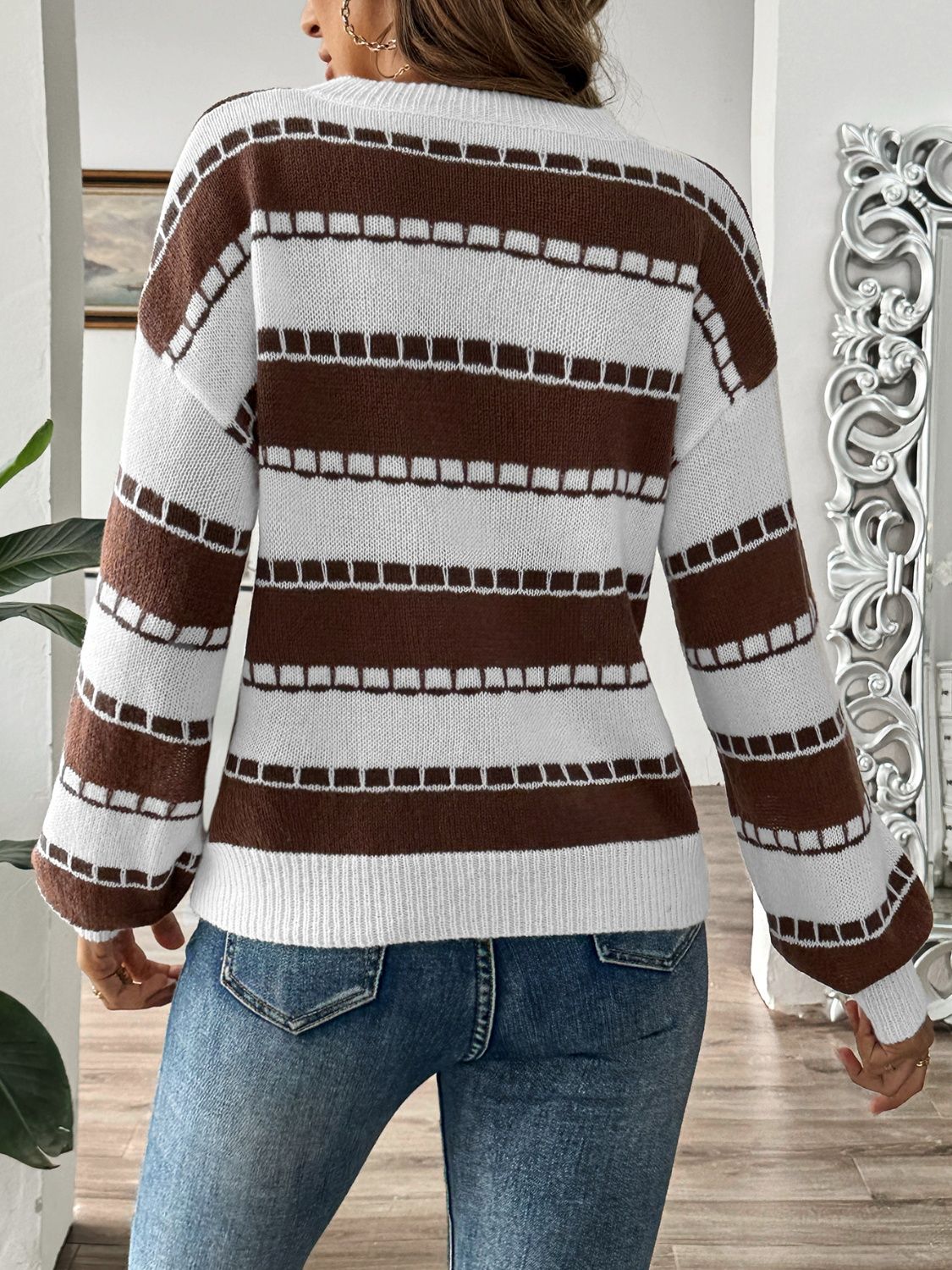 Dagny® | Striped long-sleeved sweater with a crew neck