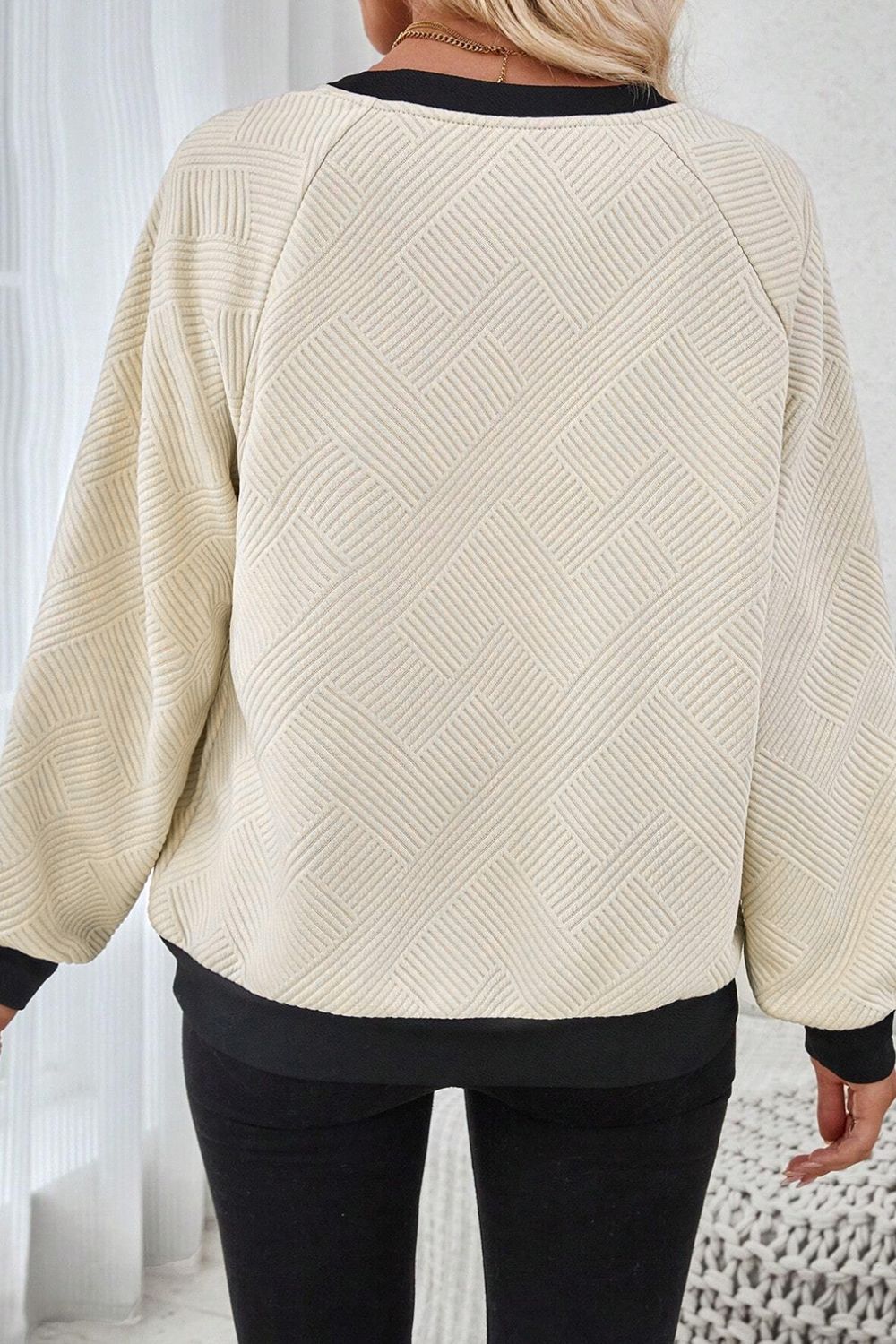 Azucena® | Long-sleeved sweatshirt with textured contrast