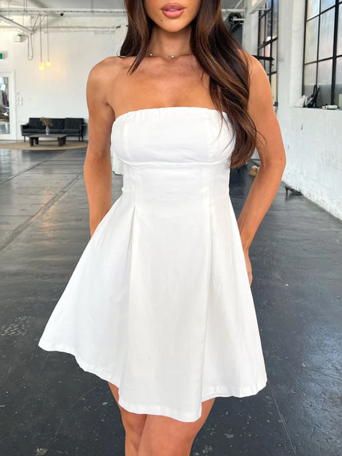 Antonia® | Tube mini dress with a bow at the back