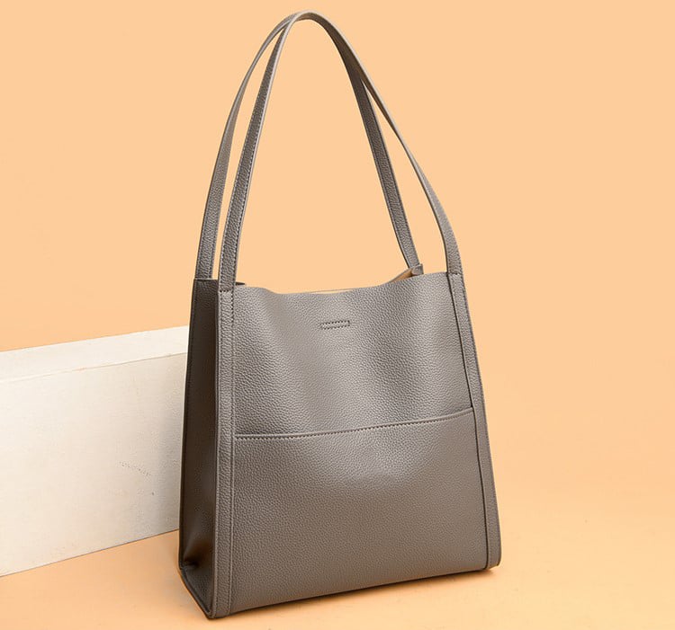 Elisa® | Elegant and spacious leather shoulder bag