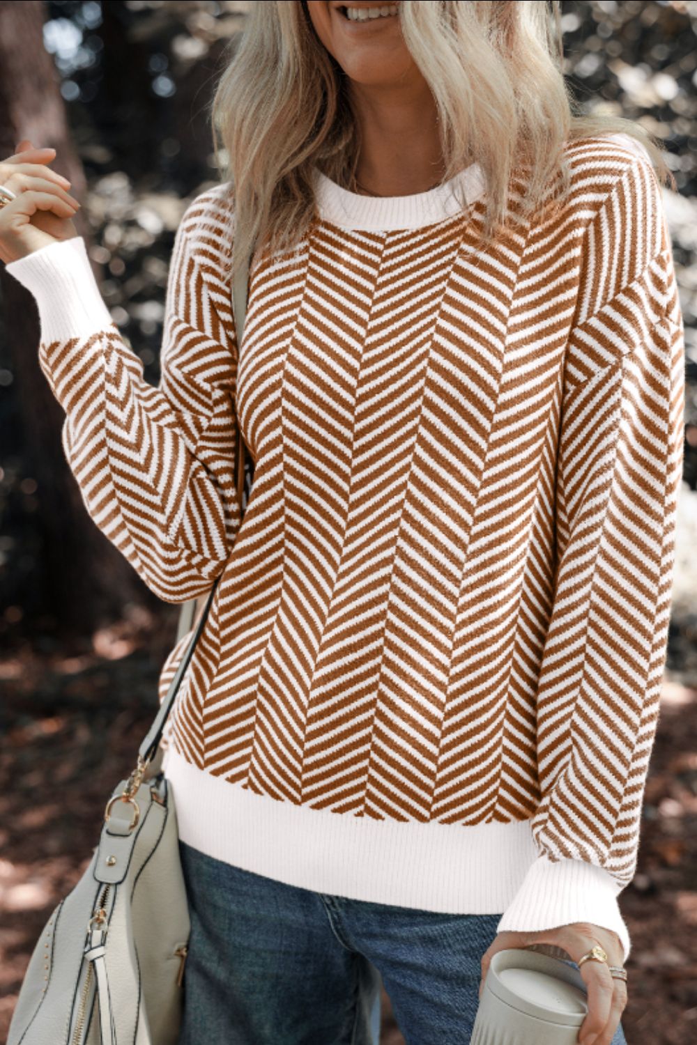 Cándida | Striped long-sleeved sweater with a crew neck