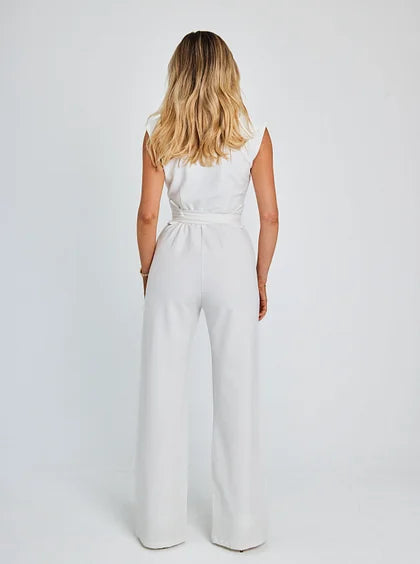 Clara® | Sleeveless jumpsuit with belt and wide legs