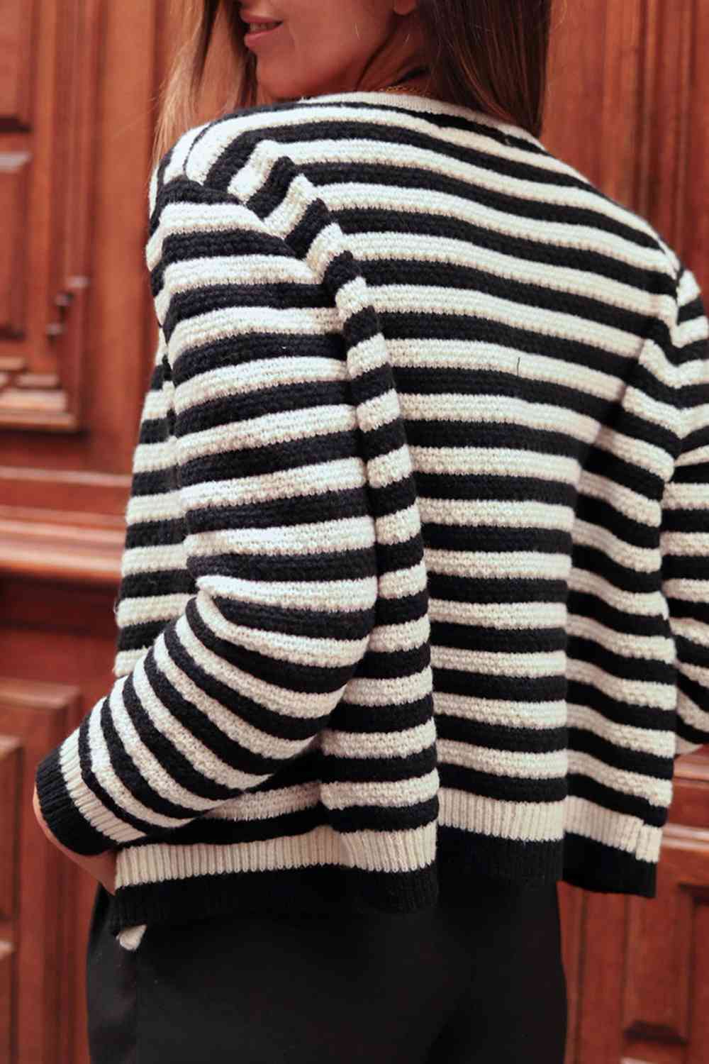 Elena® | Simple and stylish winter cardigan