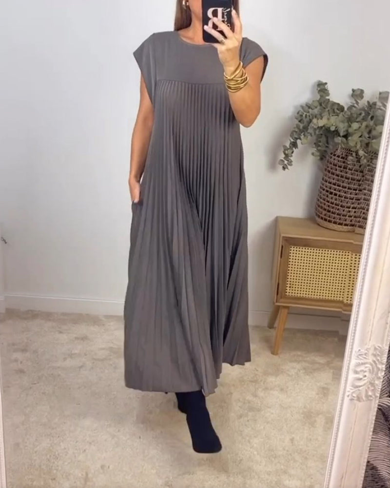 Martha | Elegant Pleated Maxi Dress