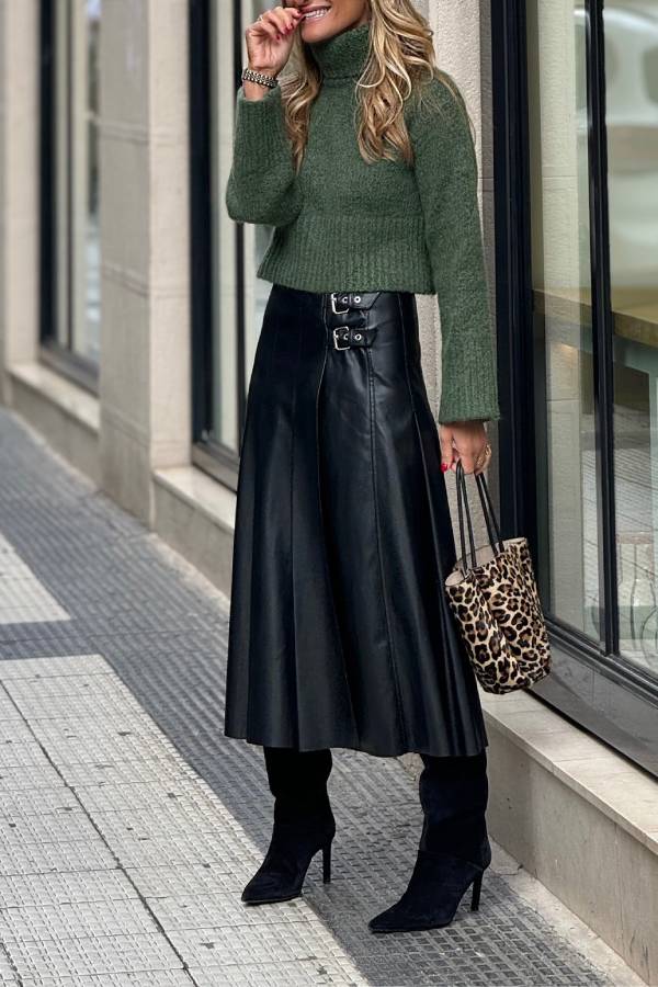 Cecilia® | Metal buckle-embellished mid-length A-line leather skirt