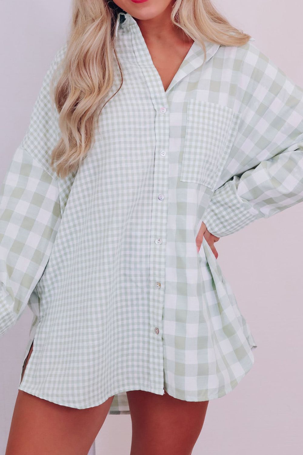 Claudia® | Long-sleeved shirt with a checked collar and pockets