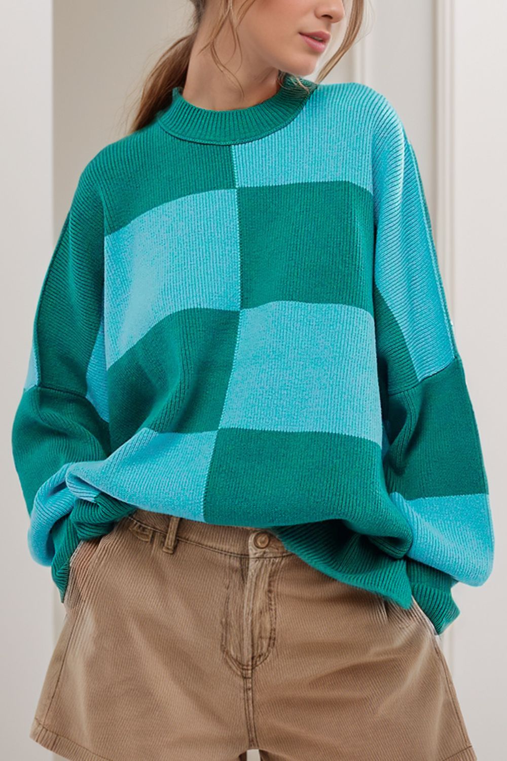 Bruna® | Color block sweater with a crew neck and long sleeves