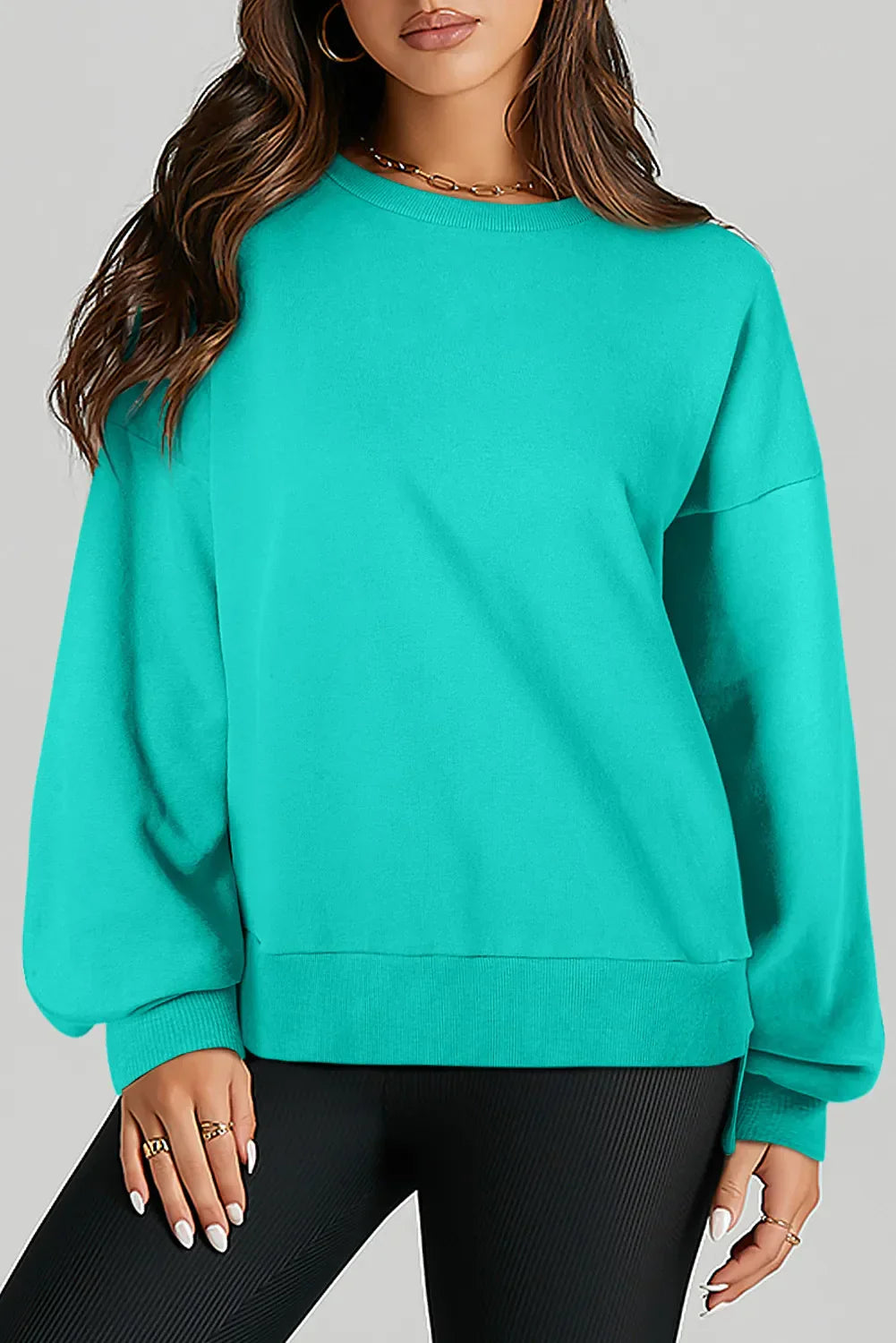 Claudia® | Long-sleeved sweatshirt with a high, low crew neck