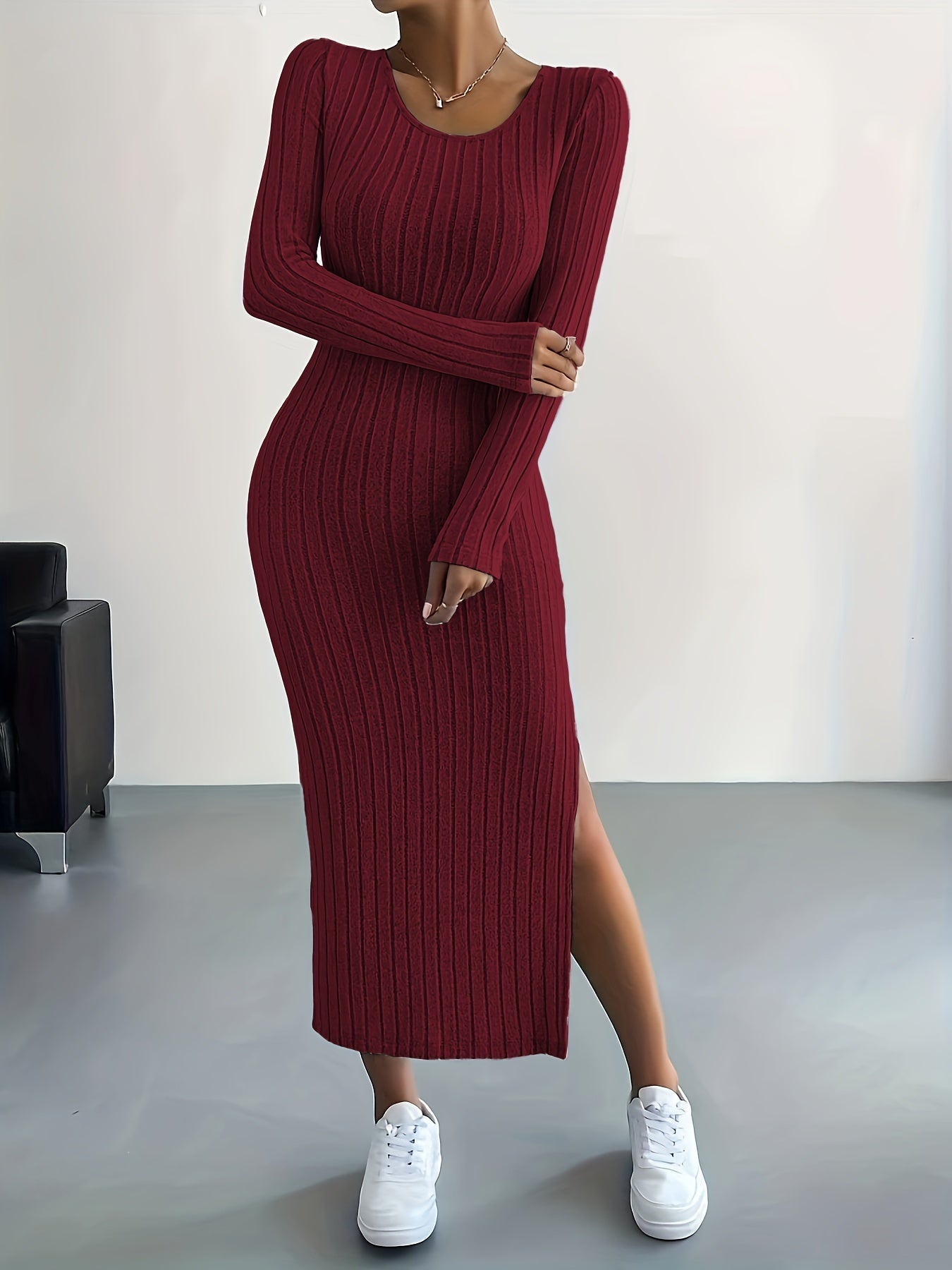 Amelia® | Elegant rib-knit midi dress with a high slit