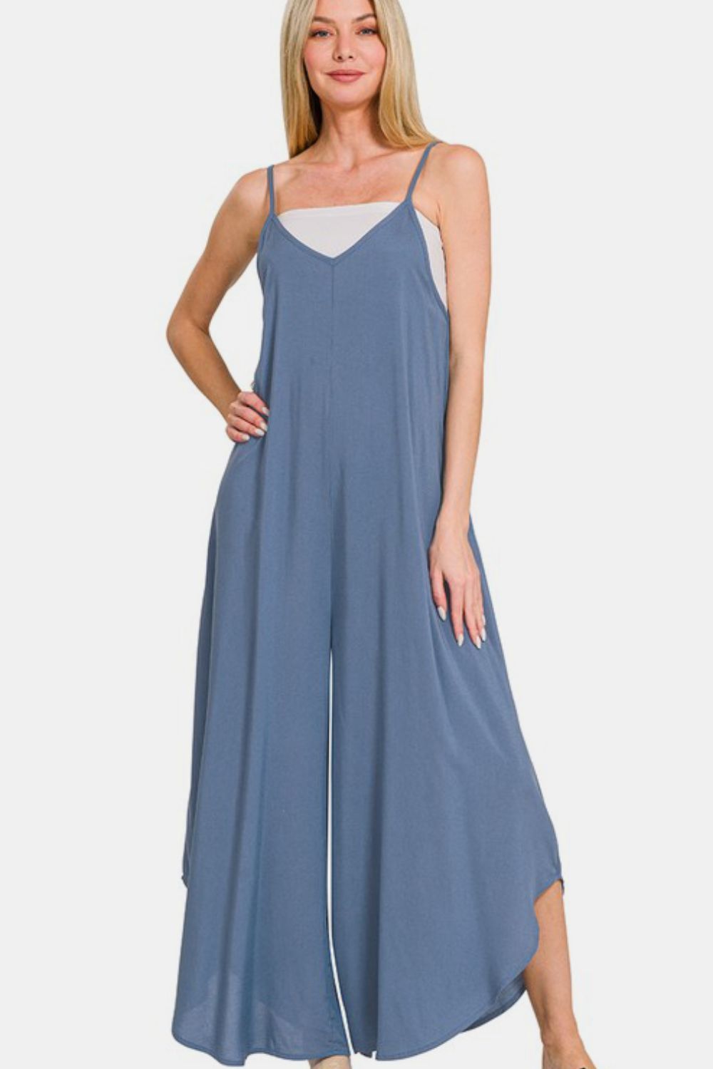 Carolina® | Wide leg jumpsuit with spaghetti straps and pockets