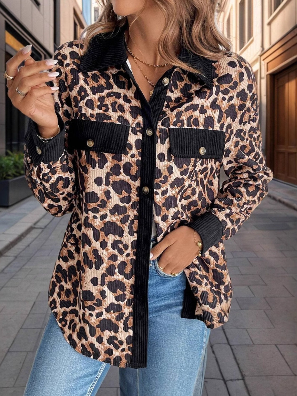 Elizabeth® | Buttoned shirt blouse with leopard collar and collar