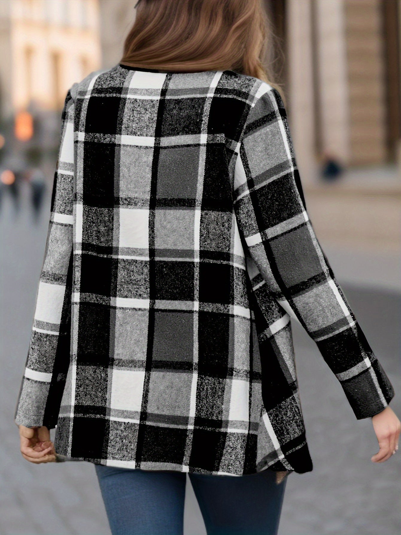 Clara® | Trendy women's checked sweater
