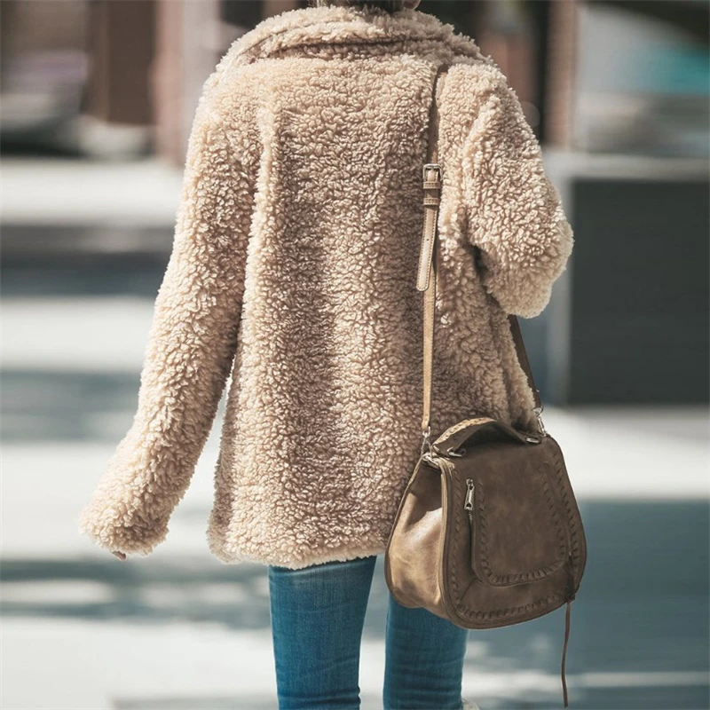Ariadna® | Timeless and elegant winter clothing