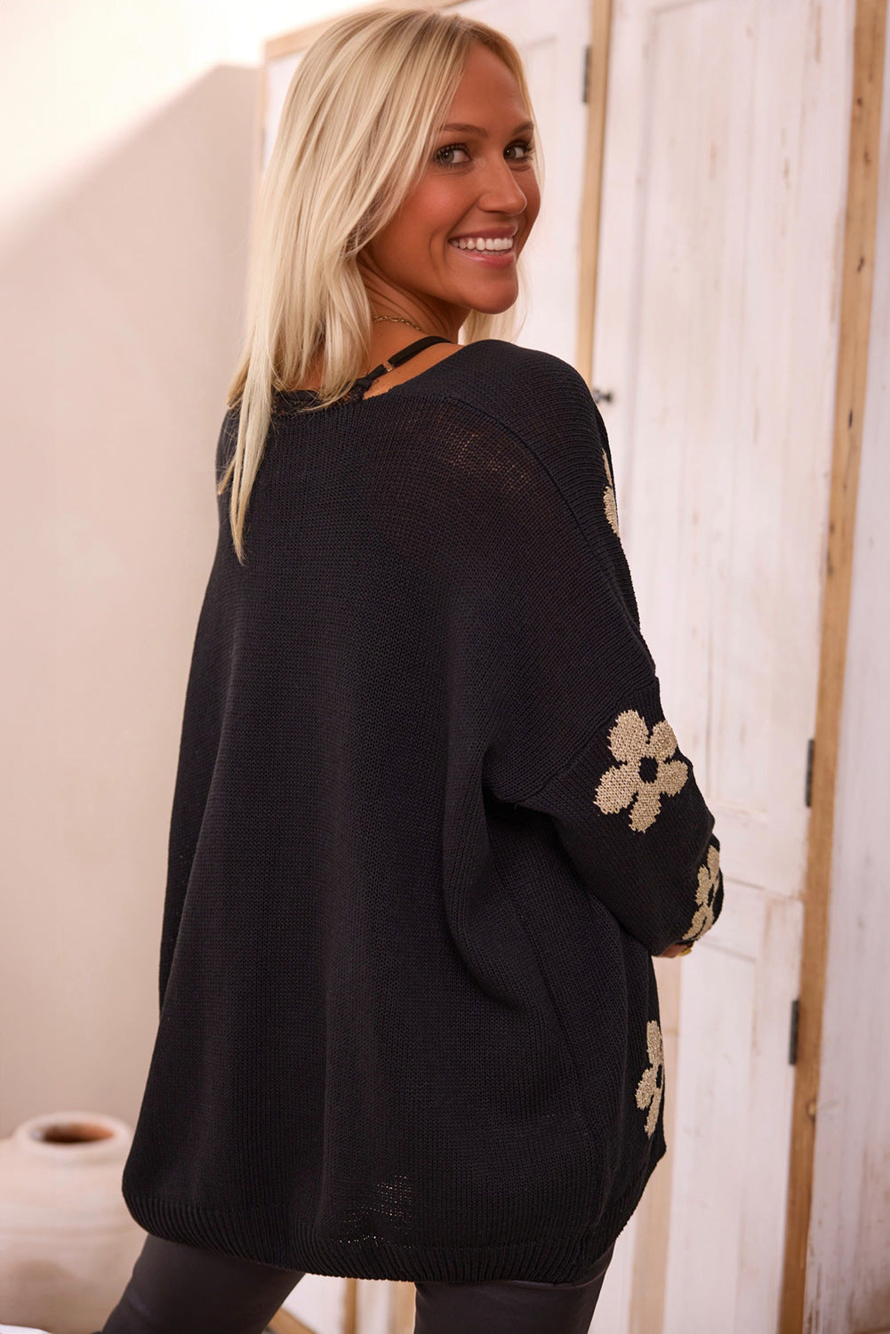 Casandra | Elegant and versatile winter cardigan