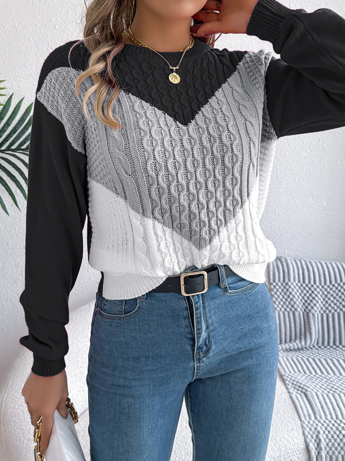 Dominique® | Contrasting long-sleeved sweater with a crew neck