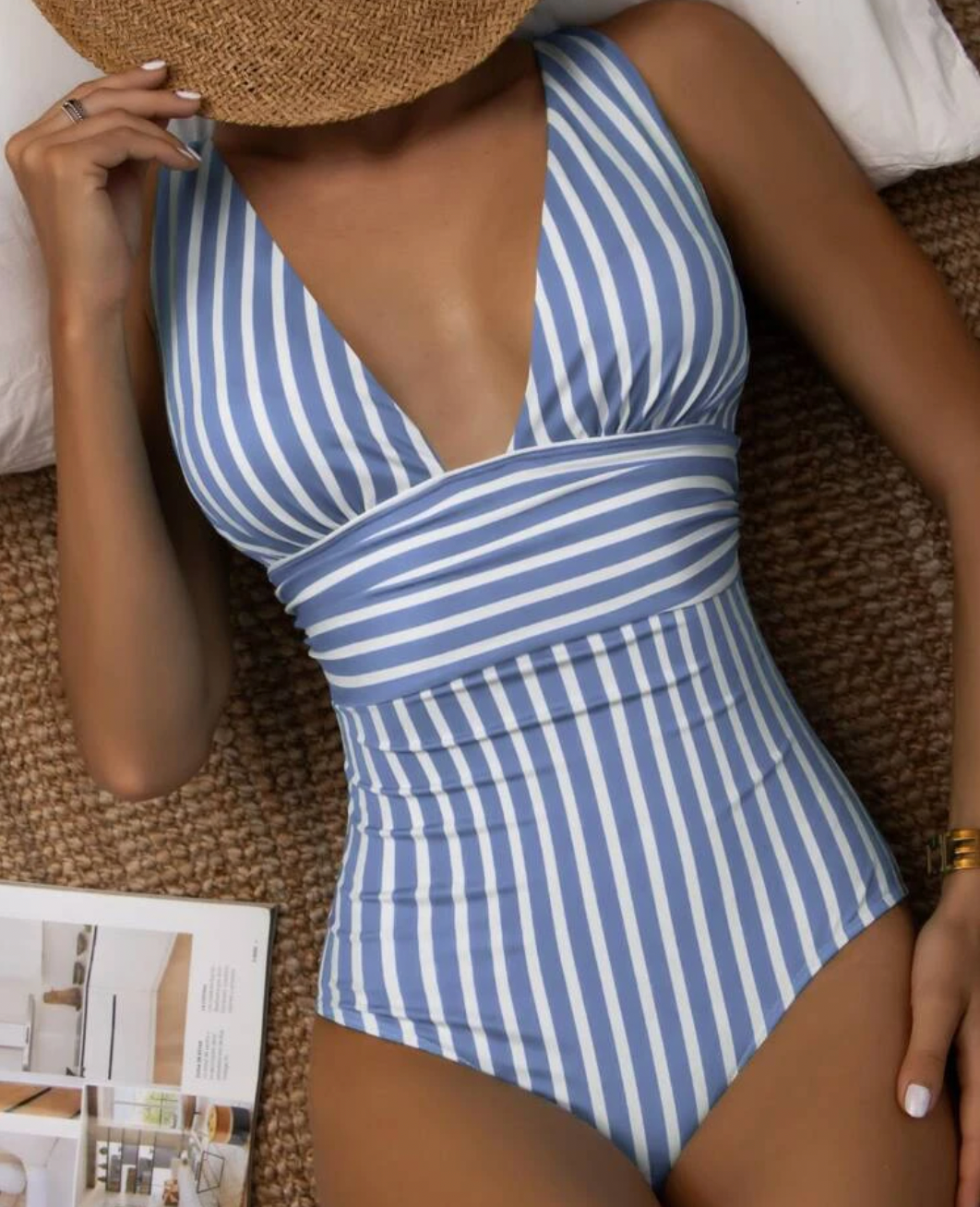Ana® | Casual and fashionable   swimsuit