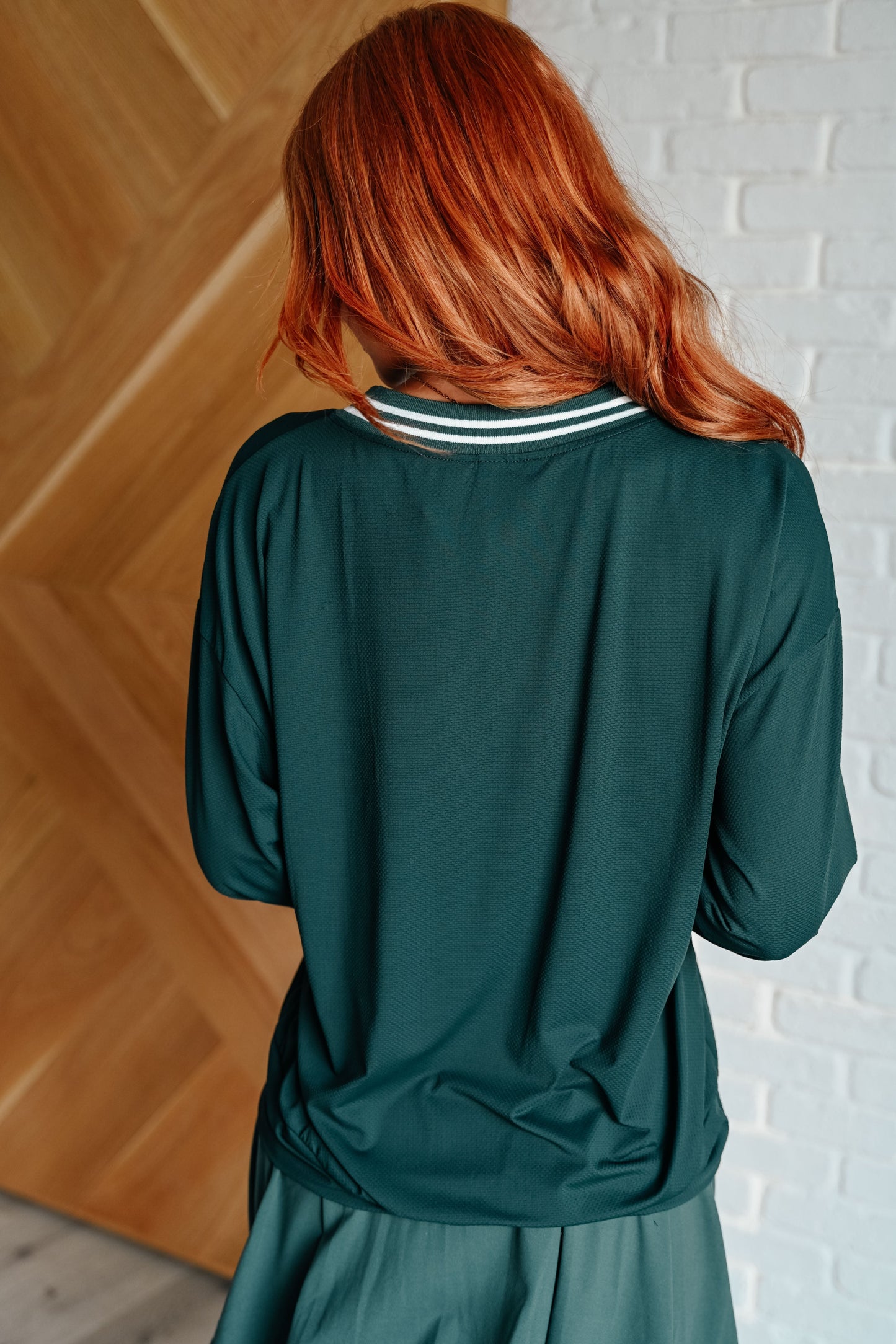 Daria® | All Out Comfort V-neck sweater in midnight green